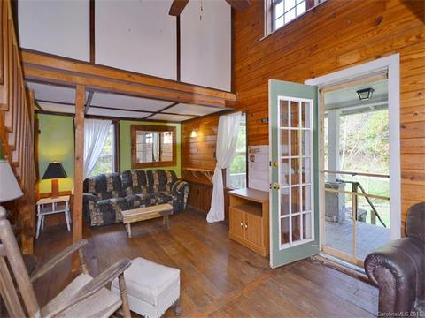 823 Crabtree Rd, Spruce Pine, NC 28777 photo 2