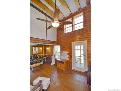 823 Crabtree Rd, Spruce Pine, NC 28777 photo 4