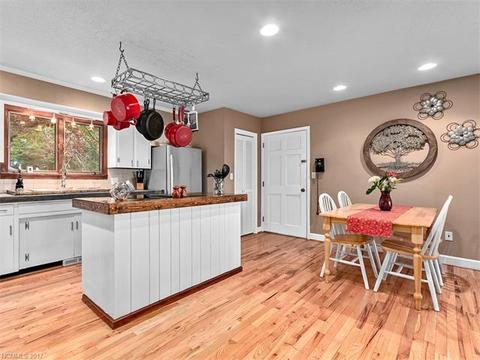 534 Larkin Ln, Spruce Pine, NC 28777 photo 7