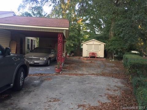 252 Dixon Rd, Lancaster, SC 29720 photo 4