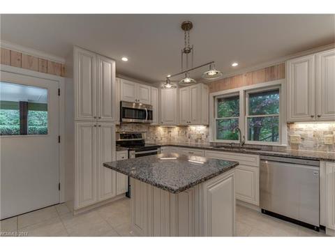 81 Jericho Dr, Tryon, NC 28782 photo 6
