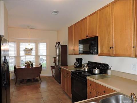 7962 Mariners Pointe Cir, Denver, NC 28037 photo 8