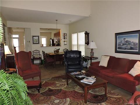 7962 Mariners Pointe Cir, Denver, NC 28037 photo 3