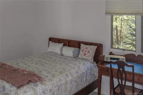 208 Maple Hill Dr, Flat Rock, NC 28731 photo 5