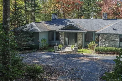 208 Maple Hill Dr, Flat Rock, NC 28731 photo 2