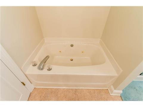 102 Oakview Dr, Salisbury, NC 28146 photo 13