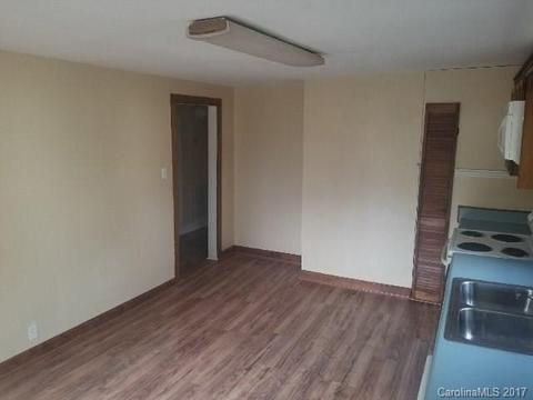 1402 11th St, Kannapolis, NC 28083 photo 4