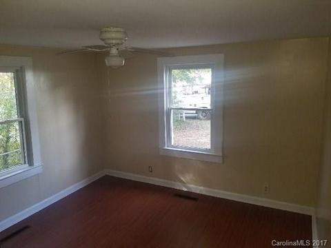 1402 11th St, Kannapolis, NC 28083 photo 5