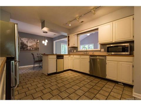 2959 Stoneybrook Dr, Fort Mill, SC 29708 photo 9