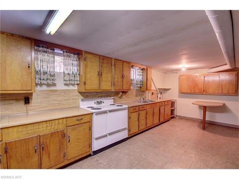 252 Falls Cir, Sylva, NC 28779 photo 16