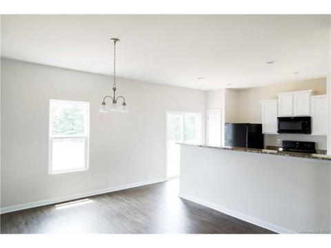 2004 Boulder Ct, Ranlo, NC 28054 photo 4