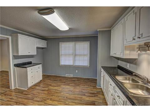 901 E 22nd St, Kannapolis, NC 28083 photo 10