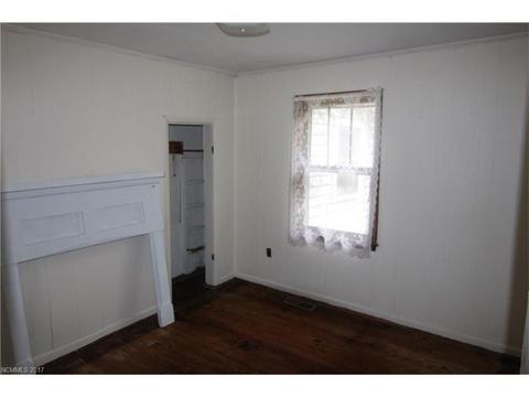 365 Thermal View Dr, Tryon, NC 28782 photo 7