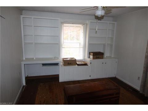 365 Thermal View Dr, Tryon, NC 28782 photo 8