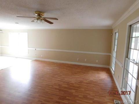 402 Jackson St, Kannapolis, NC 28083 photo 5