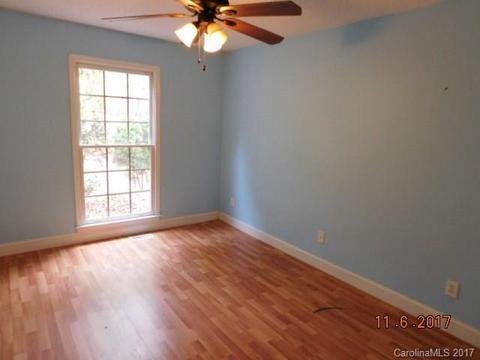 402 Jackson St, Kannapolis, NC 28083 photo 9