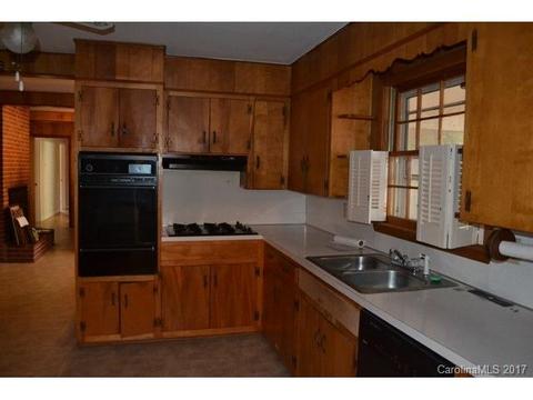1214 Gladstone Rd, Lancaster, SC 29720 photo 4