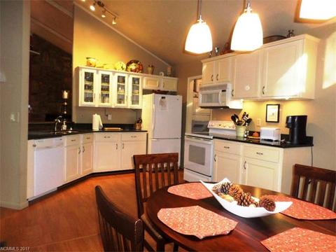 210 Hemlock Loop, Maggie Valley, NC 28751 photo 6