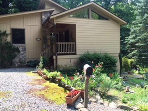 210 Hemlock Loop, Maggie Valley, NC 28751 photo 1