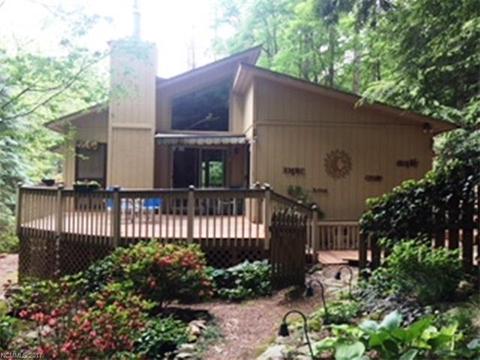 210 Hemlock Loop, Maggie Valley, NC 28751 photo 2