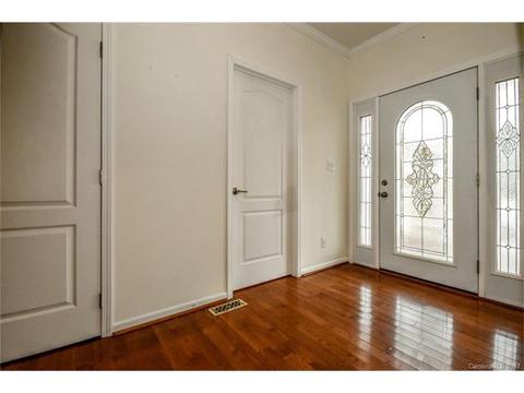 136 Summertree Dr, Troutman, NC 28166 photo 10