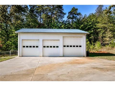 136 Summertree Dr, Troutman, NC 28166 photo 7