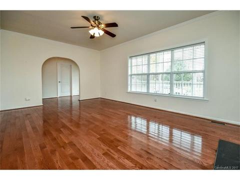 136 Summertree Dr, Troutman, NC 28166 photo 12