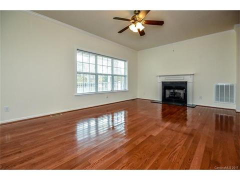 136 Summertree Dr, Troutman, NC 28166 photo 13