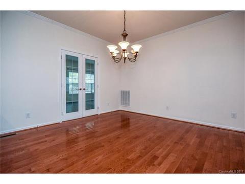 136 Summertree Dr, Troutman, NC 28166 photo 14