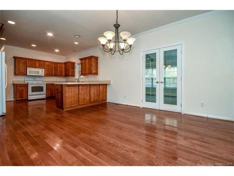 136 Summertree Dr, Troutman, NC 28166 photo 15
