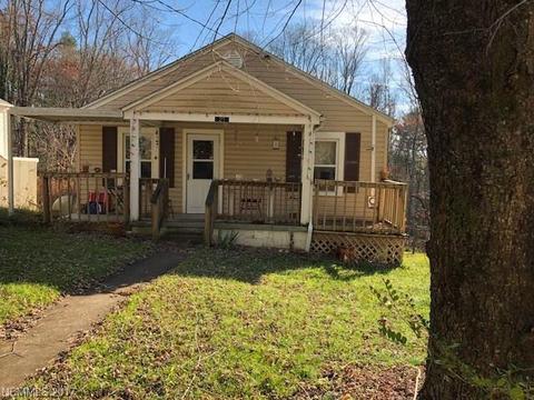 21 Flint St, Spruce Pine, NC 28777 photo 3