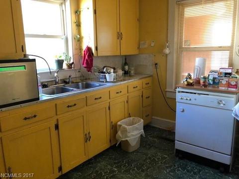 21 Flint St, Spruce Pine, NC 28777 photo 6