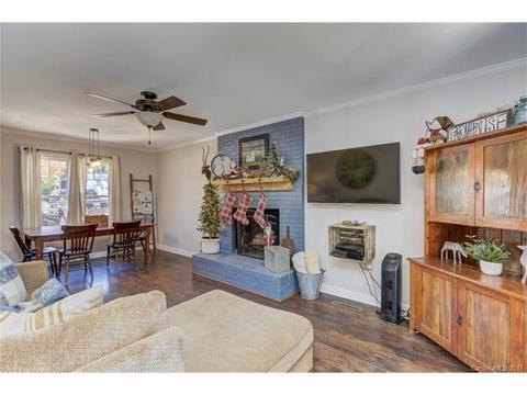 19516 Shevington Dr, Cornelius, NC 28031 photo 3