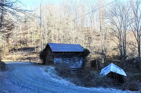 2033 Lower Paw Paw Rd, Marshall, NC 28753 photo 2