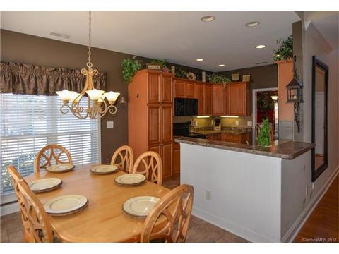 100 Hunters Trace Dr, Monroe, NC 28110 photo 8