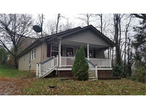 180 Maple St, Clyde, NC 28721 photo 1