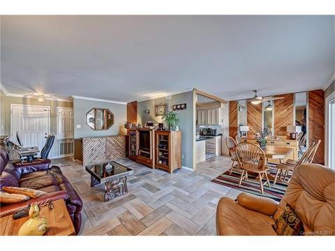 20407 Harborgate Ct #407, Cornelius, NC 28031 photo 6