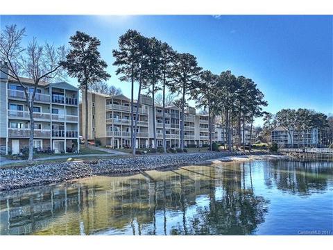 20407 Harborgate Ct #407, Cornelius, NC 28031 photo 1