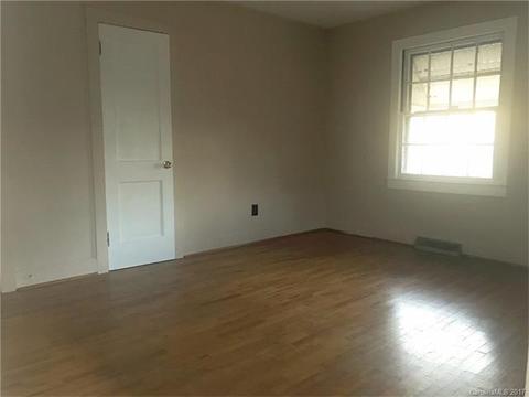 209 Springs St, Lancaster, SC 29720 photo 5