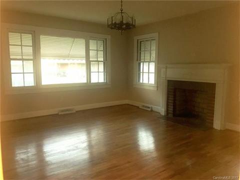 209 Springs St, Lancaster, SC 29720 photo 2