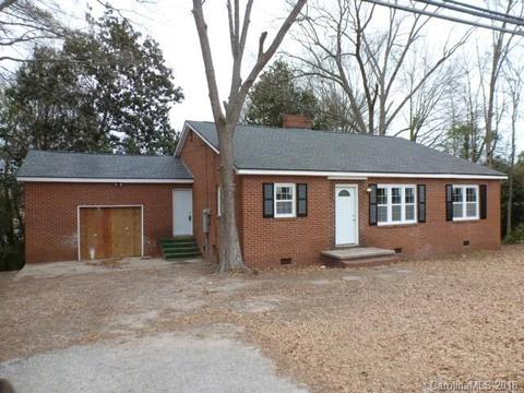 600 Arch St, Lancaster, SC 29720 photo 2