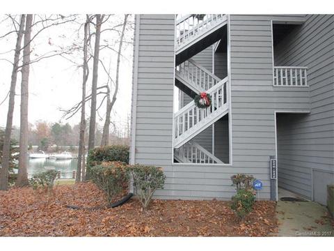 241 Northwest Dr, Davidson, NC 28036 photo 2