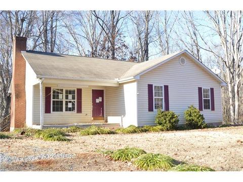 831 Whitesides Rd, Crouse, NC 28033 photo 1