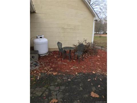 113 Forest Oaks Dr, Harmony, NC 28634 photo 6