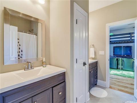 6174 Fox Chase Dr, Davidson, NC 28036 photo 15