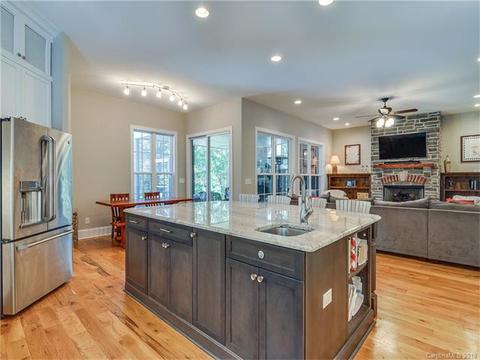 6174 Fox Chase Dr, Davidson, NC 28036 photo 5