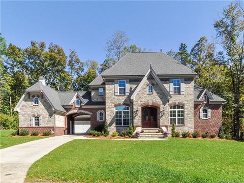 6174 Fox Chase Dr, Davidson, NC 28036 photo 1