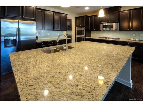 271 Treetops Dr, Stanley, NC 28164 photo 4