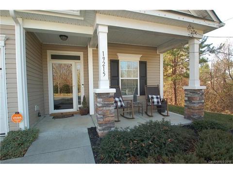 19215 Celestine Ln, Cornelius, NC 28031 photo 2