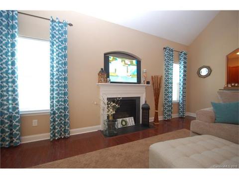 19215 Celestine Ln, Cornelius, NC 28031 photo 9